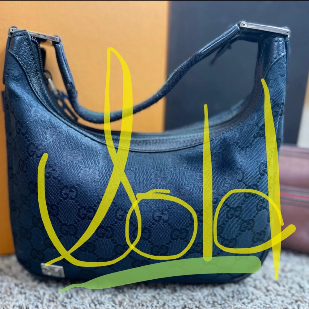 SOLD‼️Gucci Monogramed Mini Hobo